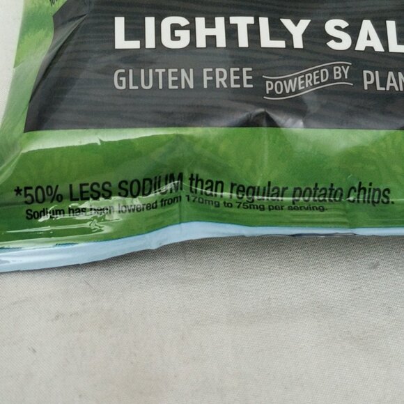 Harvest Snaps Green Pea Snack Crisps White Cheddar Slightly Salted 1.75-2.0 oz - Picture 5 of 11